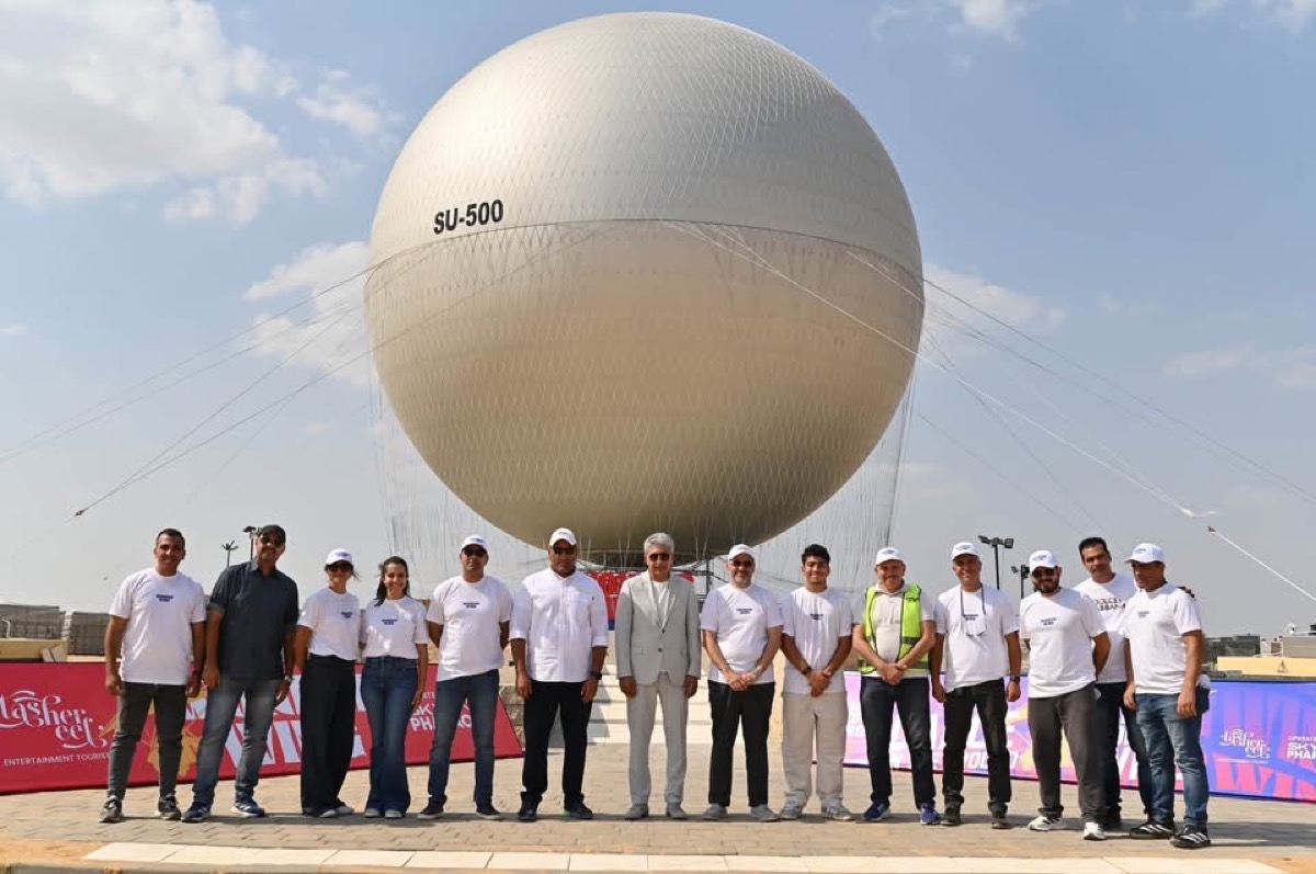 Giza's tethered balloon is in trial: 15 minutes, 150 metres, tickets not yet on sale